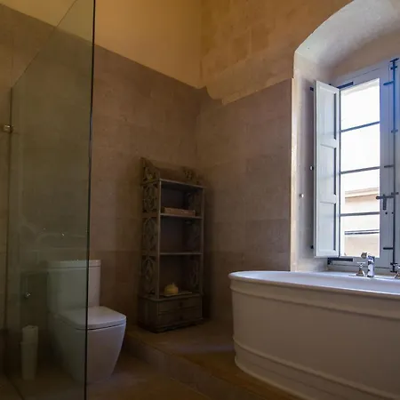 Palazzino Host Family Bed & Breakfast 4*