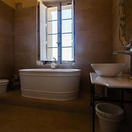 Palazzino Host Family 4* Birgu