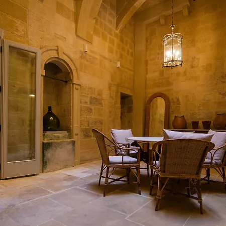 Palazzino Host Family 4* Birgu