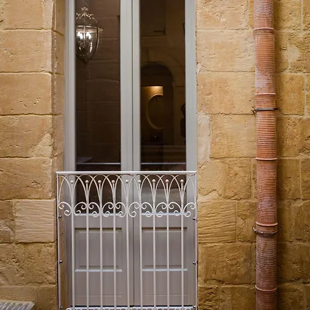 Palazzino Host Family 4* Birgu