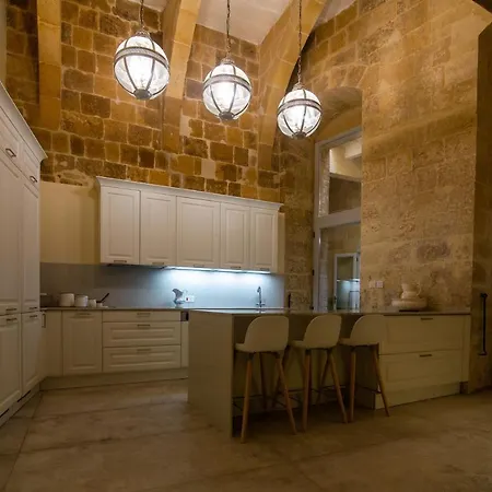 Palazzino Host Family Bed & Breakfast