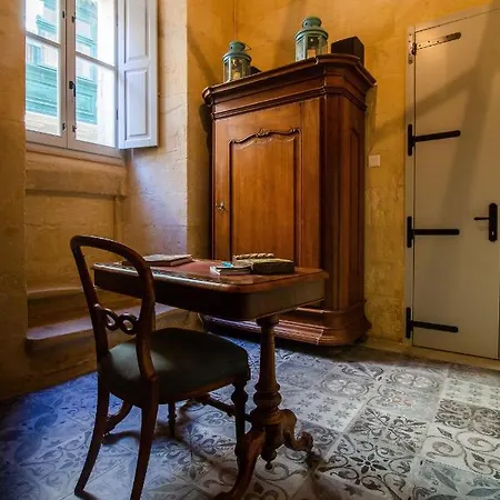 Bed & Breakfast Palazzino Host Family 3*
