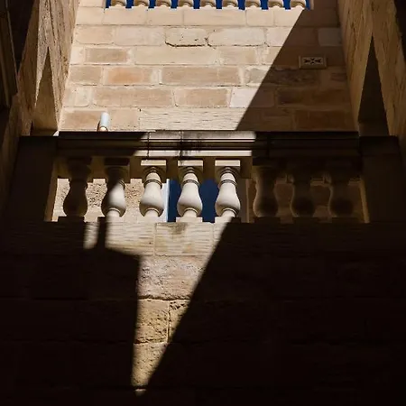 Palazzino Host Family 3* Birgu