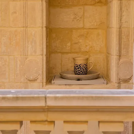 Palazzino Host Family 4*