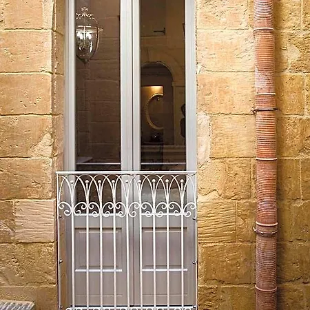 Palazzino Host Family B&B 4*