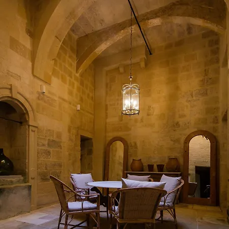 Palazzino Host Family B&B 4*