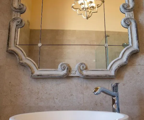 Palazzino Host Family 4*