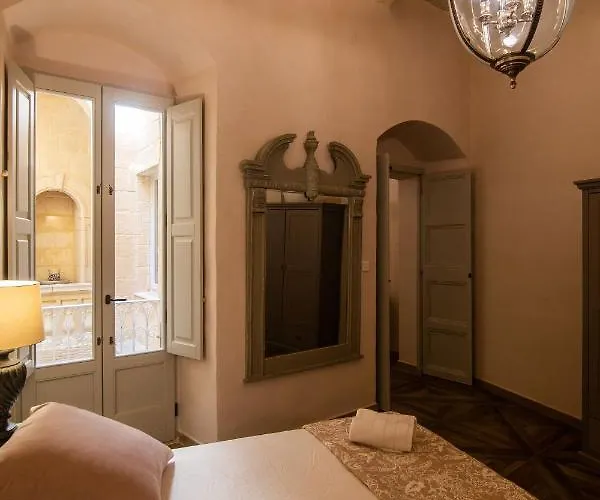 Palazzino Host Family Birgu