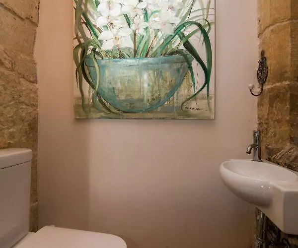 Palazzino Host Family 4* Birgu