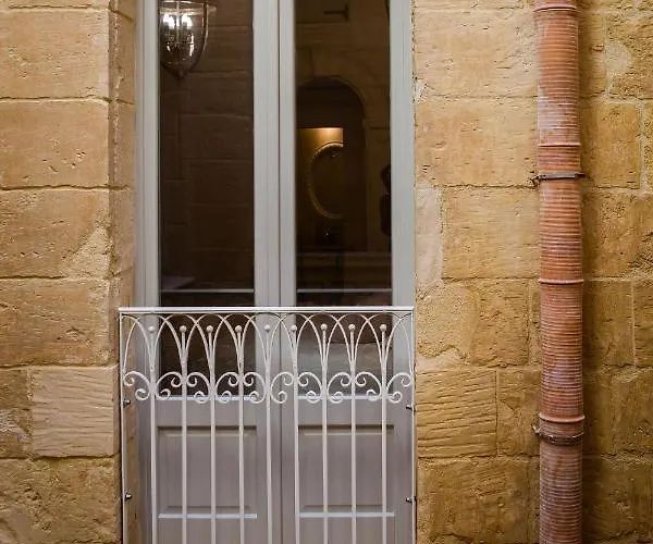 Palazzino Host Family 4*