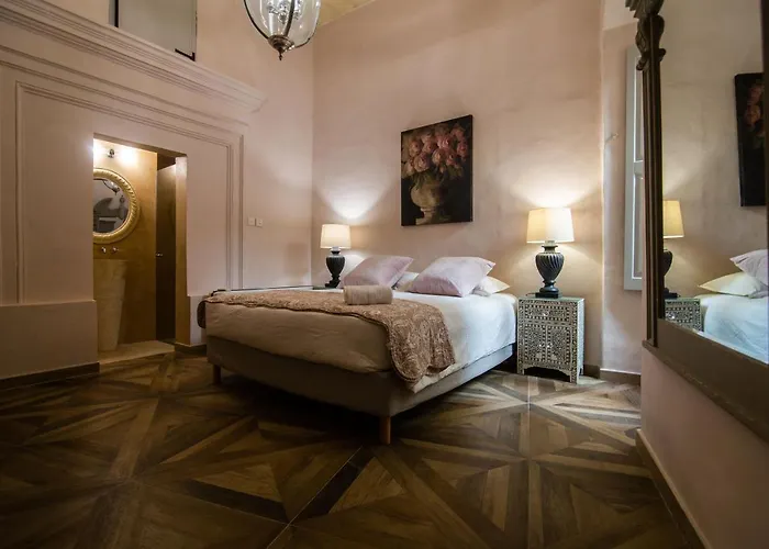 Palazzino Host Family Bed & Breakfast 4*