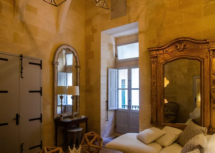 Palazzino Host Family Birgu